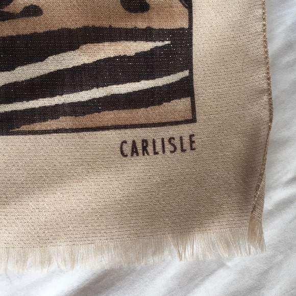 Carlisle animal print Scarf - Picture 4 of 4